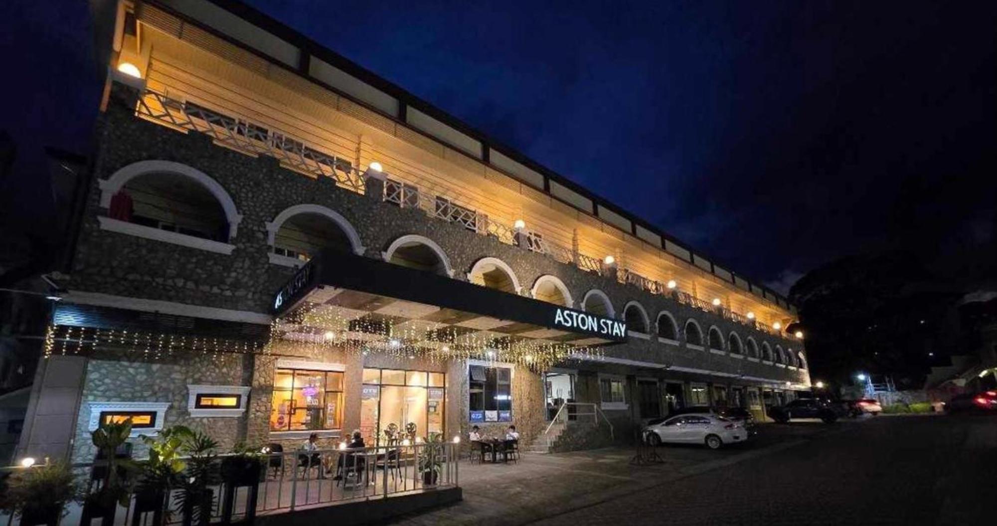 Aston Stay And Villas Mabalacat Exterior photo